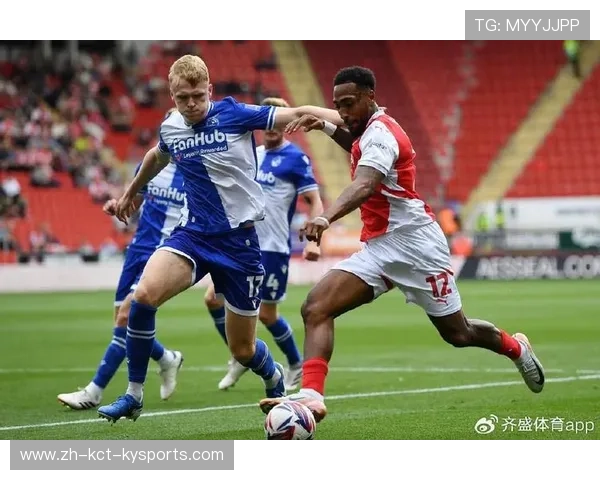 足球比赛中的协同配合与防守反击技巧